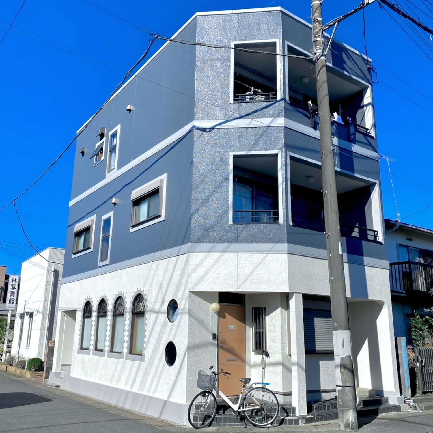 581c0516-0480-4d3f-a191-4a9d0d2f182c-x2 1