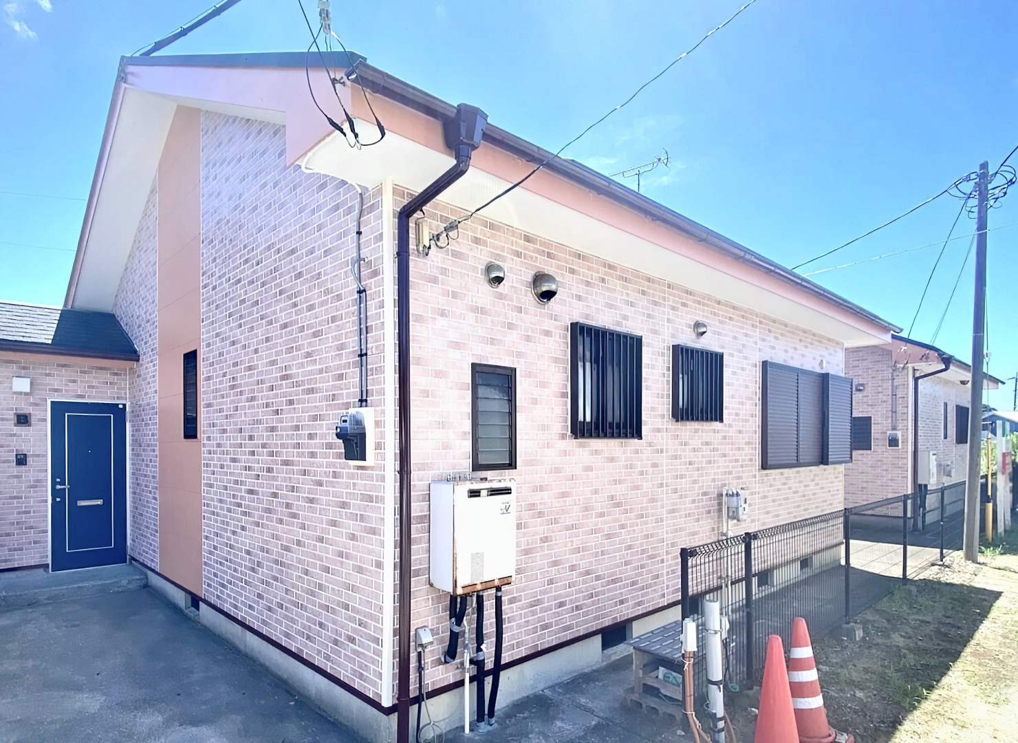 木造平屋建てアパート 屋根外壁塗装工事 (2) 1